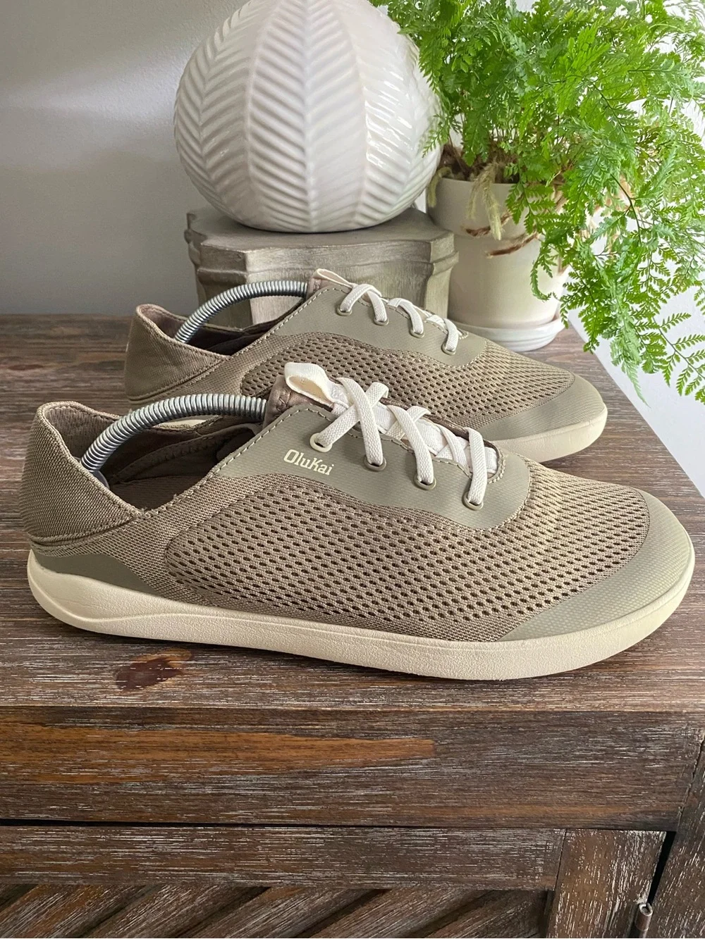 OluKai Moku Pae Boat Shoes Casual Neutral Sneakers Lace Up Mens 10.5 Clay Tapa